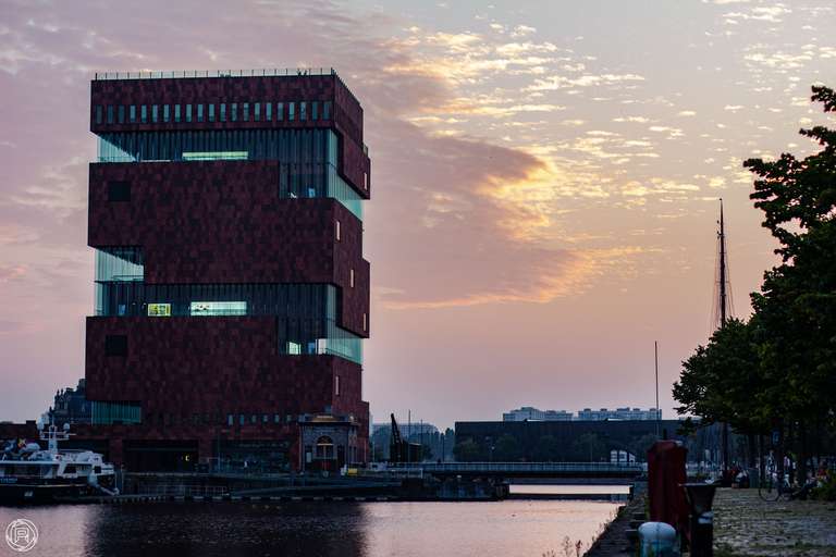 ISO: 800 | Focal Length: 50 mm | Aperture: ƒ/2,0 | Shutter Speed: 1/1600