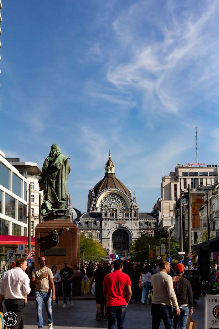 ISO: 400 | Focal Length: 50 mm | Aperture: ƒ/10,0 | Shutter Speed: 1/4000