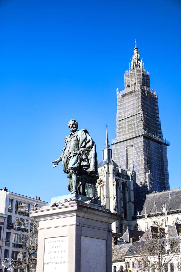 ISO: 100 | Focal Length: 50 mm | Aperture: ƒ/1,4 | Shutter Speed: 1/4000