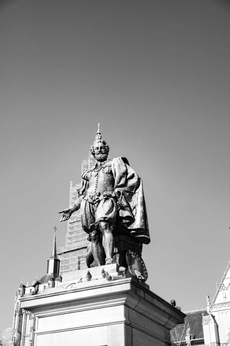 ISO: 100 | Focal Length: 50 mm | Aperture: ƒ/1,4 | Shutter Speed: 1/4000