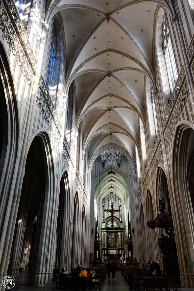 ISO: 100 | Focal Length: 17 mm | Aperture: ƒ/5,6 | Shutter Speed: 1/25