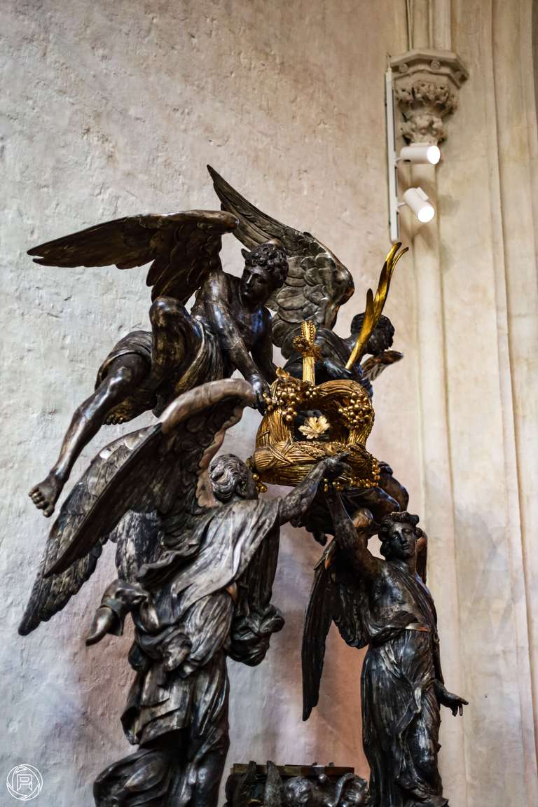 ISO: 1250 | Focal Length: 50 mm | Aperture: ƒ/2,0 | Shutter Speed: 1/200