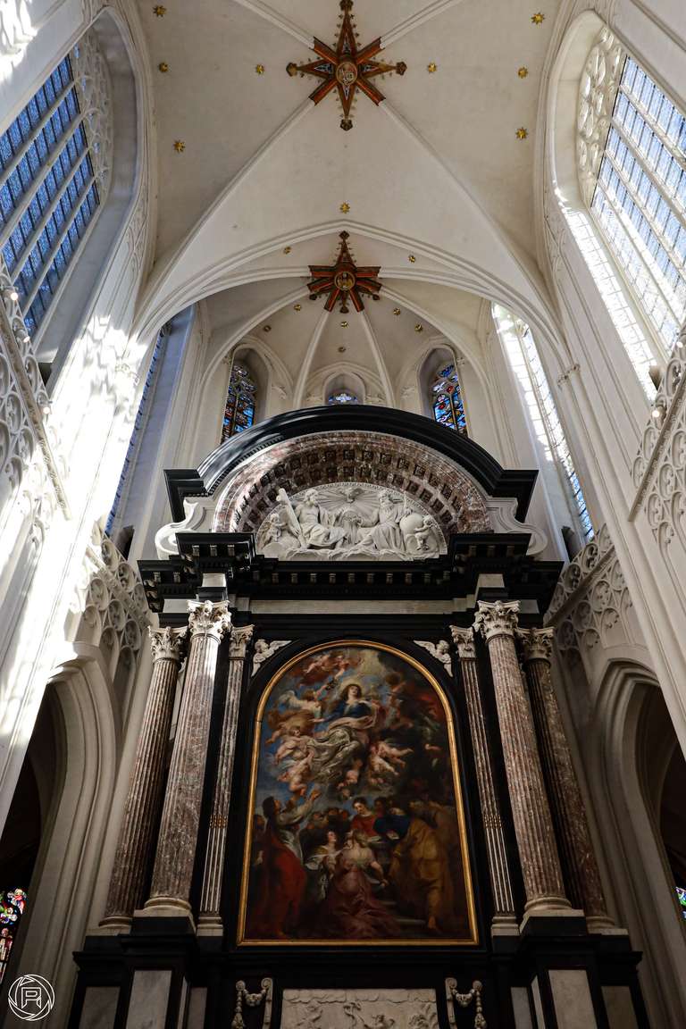 ISO: 800 | Focal Length: 17 mm | Aperture: ƒ/5,6 | Shutter Speed: 1/250