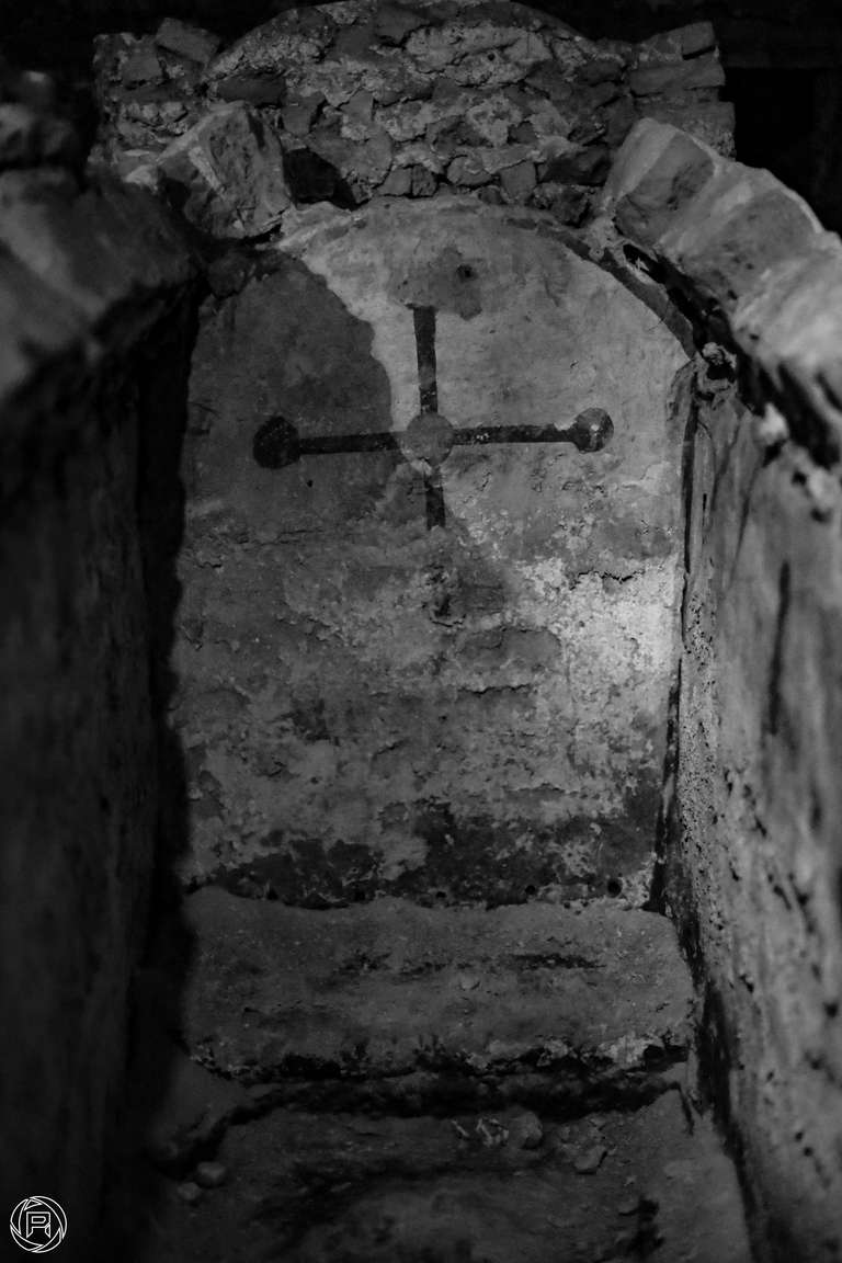 ISO: 12800 | Focal Length: 50 mm | Aperture: ƒ/1,4 | Shutter Speed: 1/250