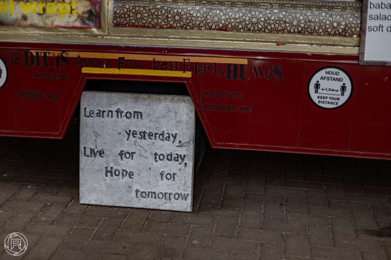 ISO: 100 | Focal Length: 50 mm | Aperture: ƒ/1,6 | Shutter Speed: 1/1250