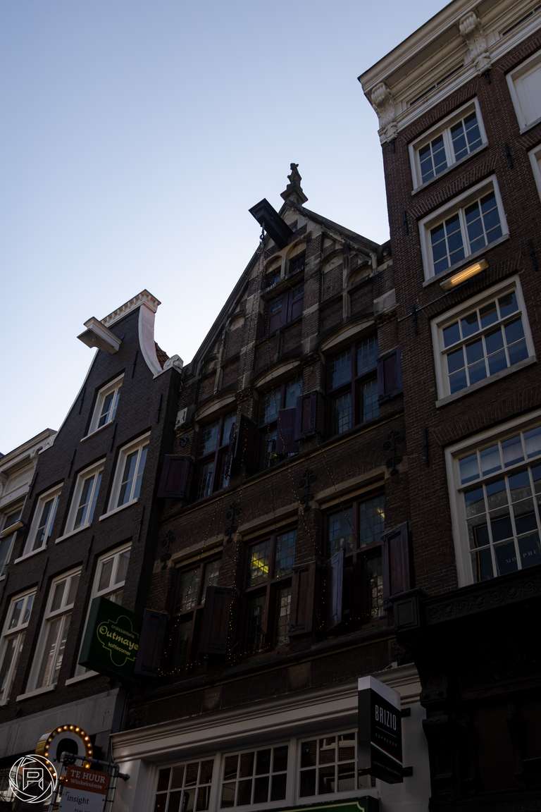 ISO: 100 | Focal Length: 28 mm | Aperture: ƒ/4,0 | Shutter Speed: 1/800