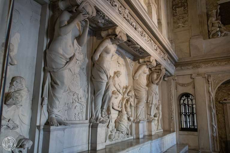 ISO: 12800 | Focal Length: 28 mm | Aperture: ƒ/11,0 | Shutter Speed: 1/40